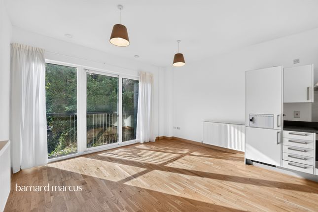 Flat 7, Canon Court, 91, Manor Road, Wallington photo 4