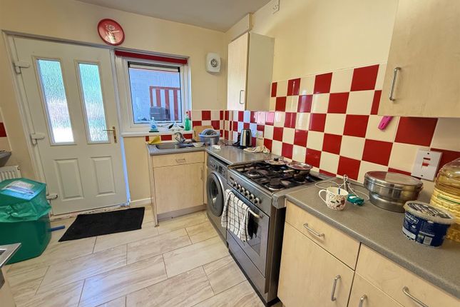 12, David Avenue, Leicester photo 3