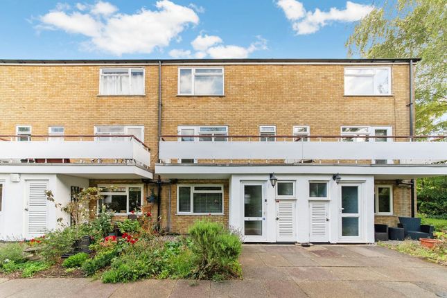 4-bed terraced on Flat 2, Well House Woodmansterne Lane, Banstead, £475,000