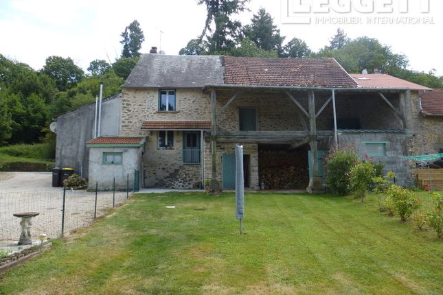 Villa for sale in Saint-Léger-Bridereix, Creuse, Nouvelle-Aquitaine