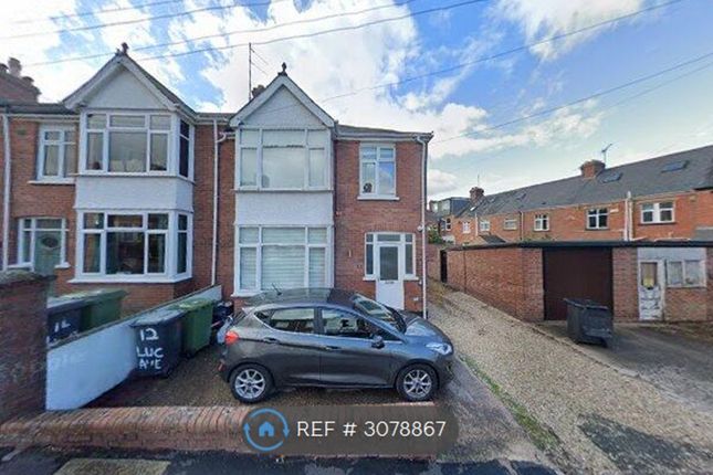 4-bed terraced on Exeter, £3,293/mo
