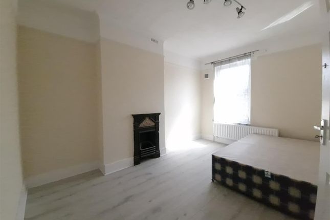 Terraced house to rent in Randolph Road, Southall