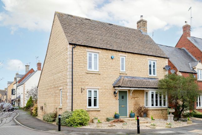 Thumbnail Detached house for sale in Beceshore Close, Moreton-In-Marsh