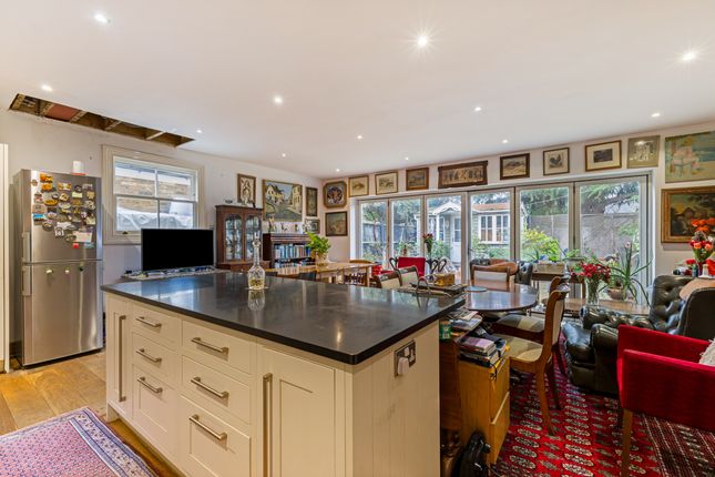 35, Field Lane, Teddington photo 3