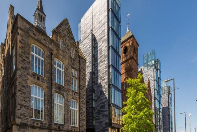 Thumbnail Flat to rent in Simpson Loan, Quartermile, Edinburgh