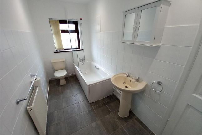 12, MOUNTAIN ASH photo 5