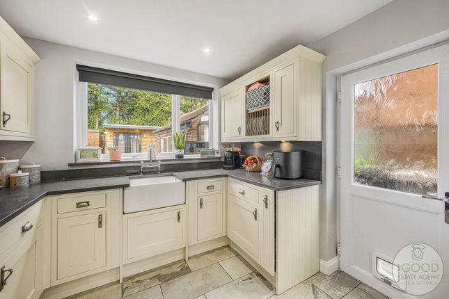 12, Marlow Drive, Handforth photo 3