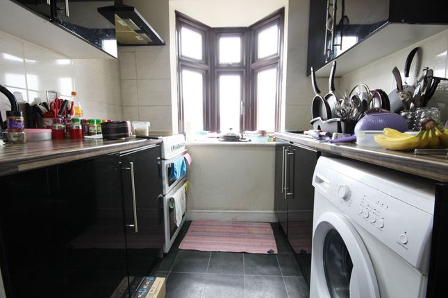 39 , Atherton Road, London photo 4
