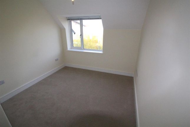 Flat to rent in Hansen Close, Rugby