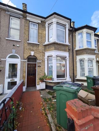 Terraced house to rent in Manor Road, London