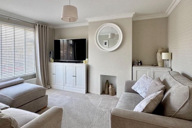 31, Cowslip Drive, Penarth photo 2
