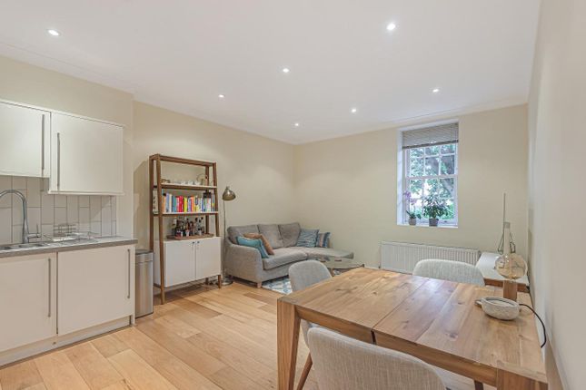 Flat 6, 1, The Keep, Surrey photo 4