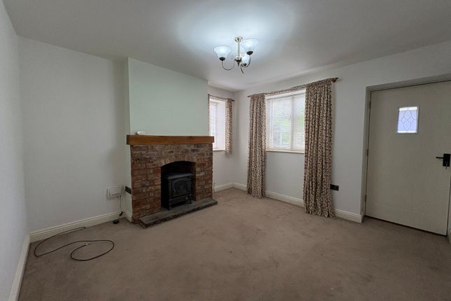 4 Pond View Cottages,, Main Street, Brough photo 2