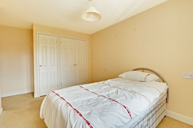 Flat for sale in Cockfosters Road, Cockfosters