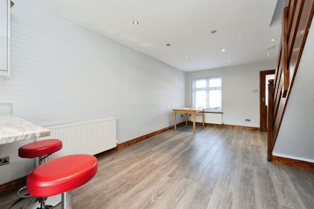 Daintry Close, Harrow photo 2