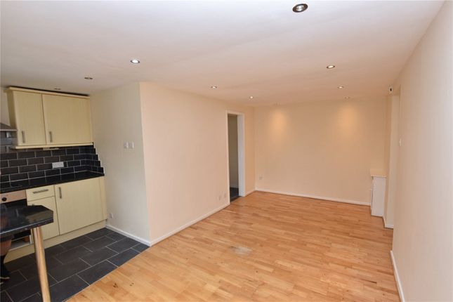 1, Walesby Court, West Yorkshire photo 3