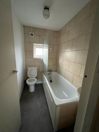 479, Cambridge Heath Road, Bethnal Green photo 3