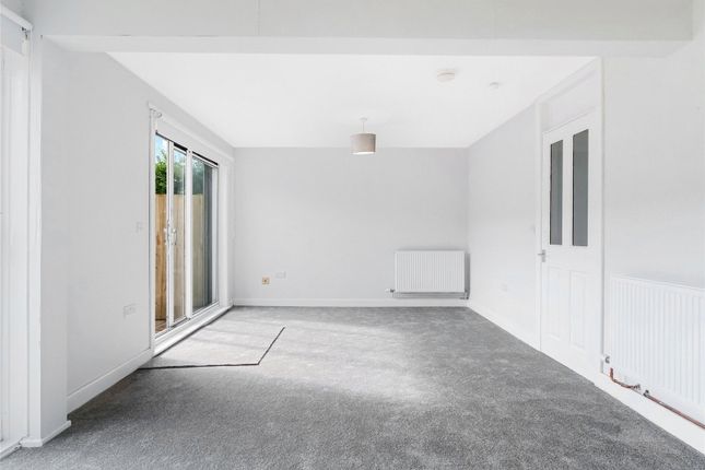 12, Gigha Crescent, Irvine photo 3
