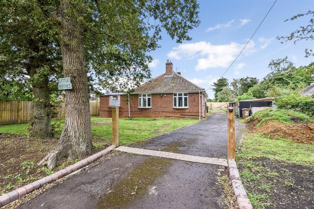 Bungalow for sale in Crook Hill, Braishfield, Romsey, Hampshire