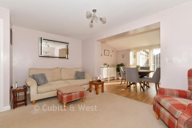 36, Benjamin Gray Drive, Littlehampton photo 4