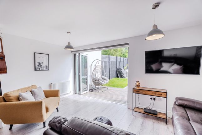 2, Busby Place, Wishaw photo 4