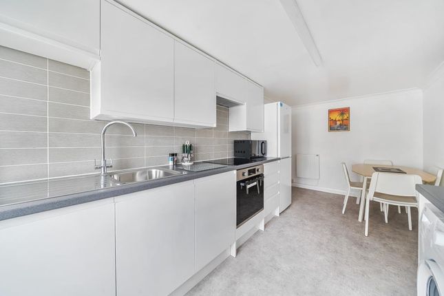 22 Bloomfield Road, Kingston Upon Thames, Kingston Upon Thames photo 4