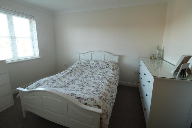 Property for sale in Plough Close, Daventry