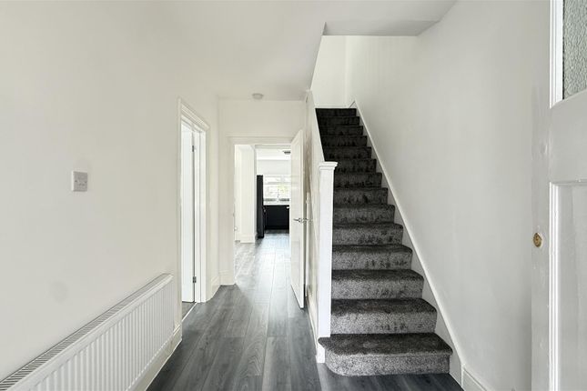 111, Wellington Hill West, Bristol photo 4