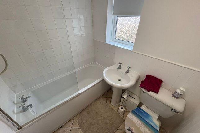 26, Martin Street, East Riding of Yorkshire photo 4