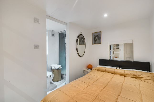 446b, Streatham High Road, London photo 4