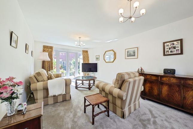 28, Rosewood Drive, Newcastle upon Tyne photo 2