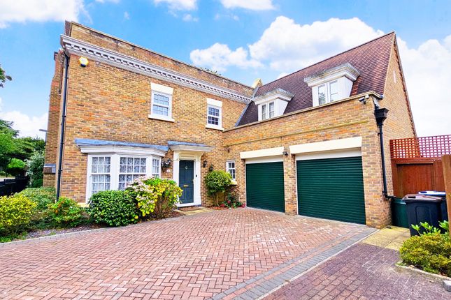 Thumbnail Detached house for sale in Dickenswood Close, Crystal Palace