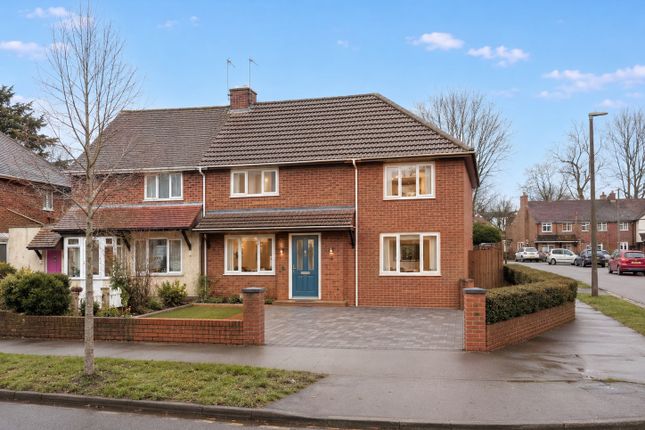 156, Griffiths Drive,
Wednesfield,, 156, Griffiths Drive,
Wednesfield,, Wolverhampton, photo 3
