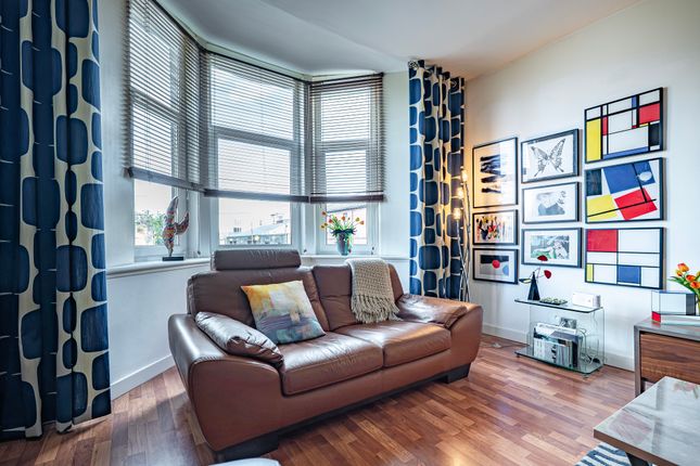 Flat 1/2, 14 Circus Drive, Dennistoun, GLASGOW photo 4