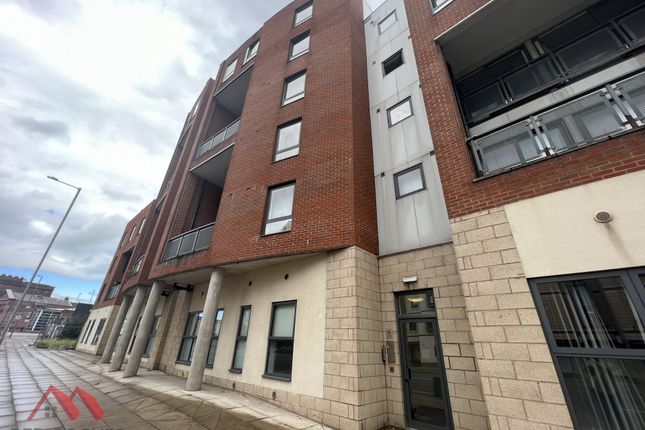 Flat for sale in Moss Street, Liverpool