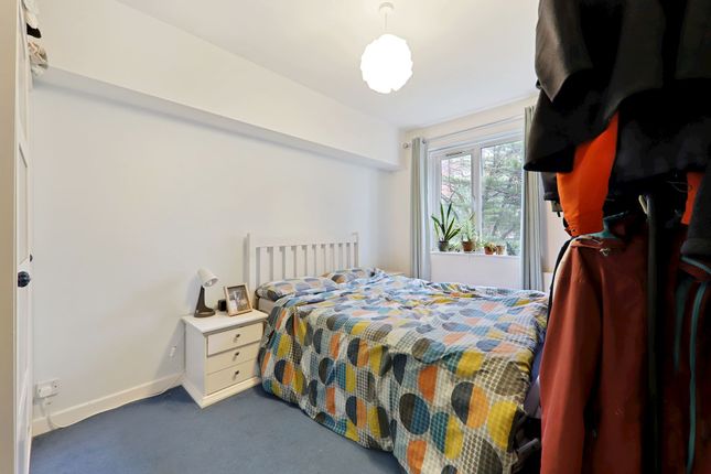 Flat for sale in Pages Walk, London