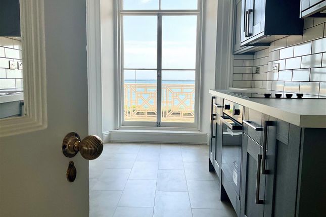 Flat for sale in East Cliff, Dover