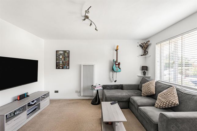 64 St. Leonards Court, House Lane, St. Albans photo 4