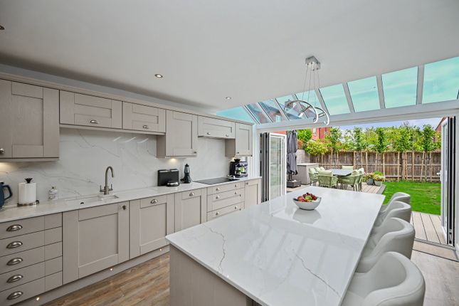 8, Earle Gardens, Rugby photo 3