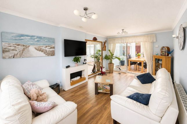 26, Manor Farm Crescent, Weston-super-Mare photo 4