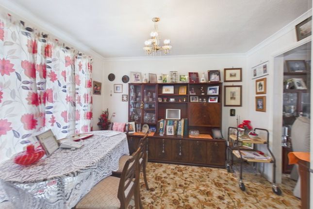 12, Shelston Tor Drive, Paignton photo 4