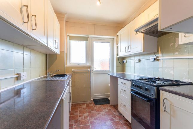 10 Forsythia Close, Newport photo 2