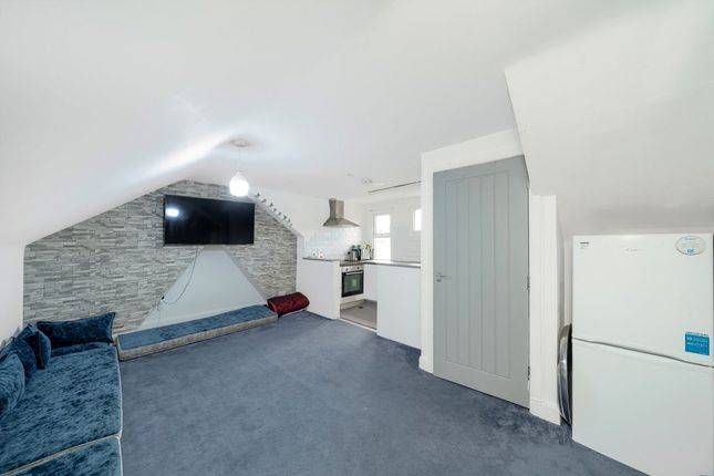 60C, Crownhill Road, London photo 2