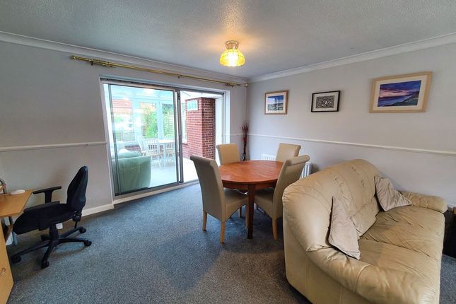 16, Roundhouse Drive, Southampton photo 4