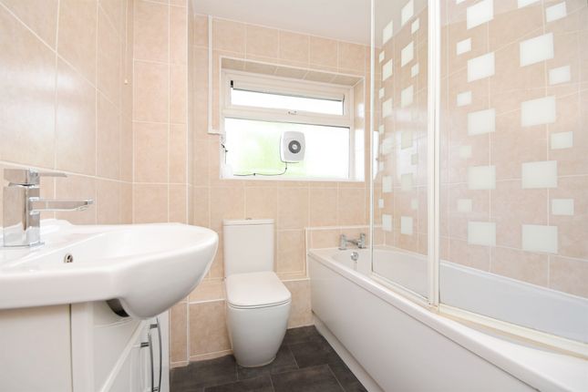 52, Archers Way, Chelmsford photo 3