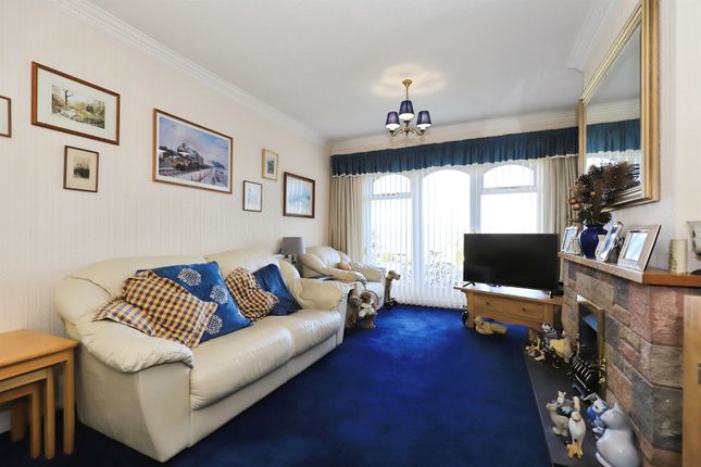 19, Golden Acres, Bridgnorth photo 4