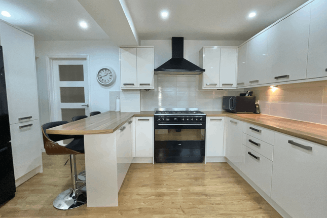Detached house for sale in Forest Rise, Thurnby, Leicester