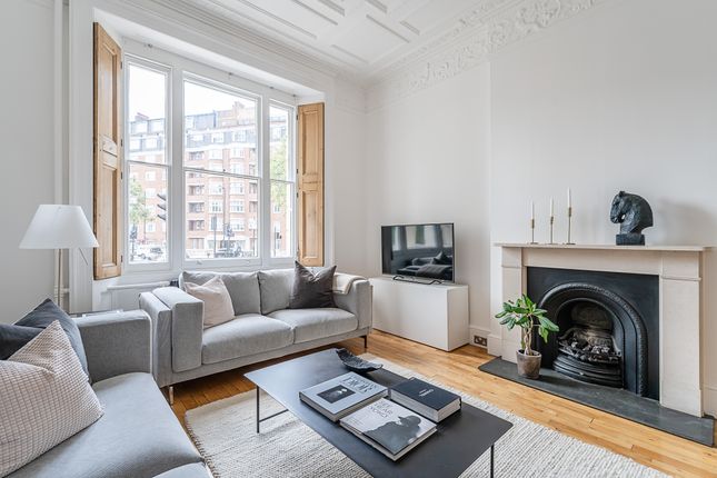 Flat for sale in Westbourne Street, London