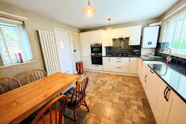 16, Scarborough Court, Newcastle Upon Tyne photo 2