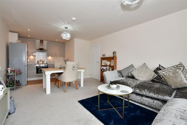 Thumbnail Flat for sale in Hillier Crescent, Gravesend, Kent
